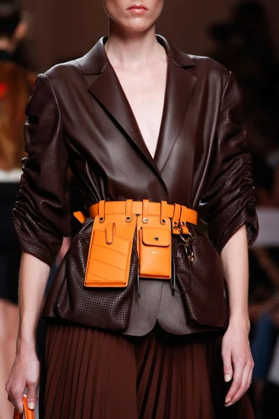 Look 36